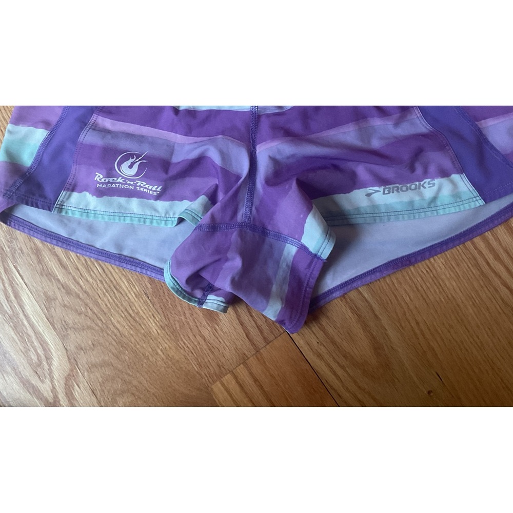 Brooks Woman’s Running Shorts XS